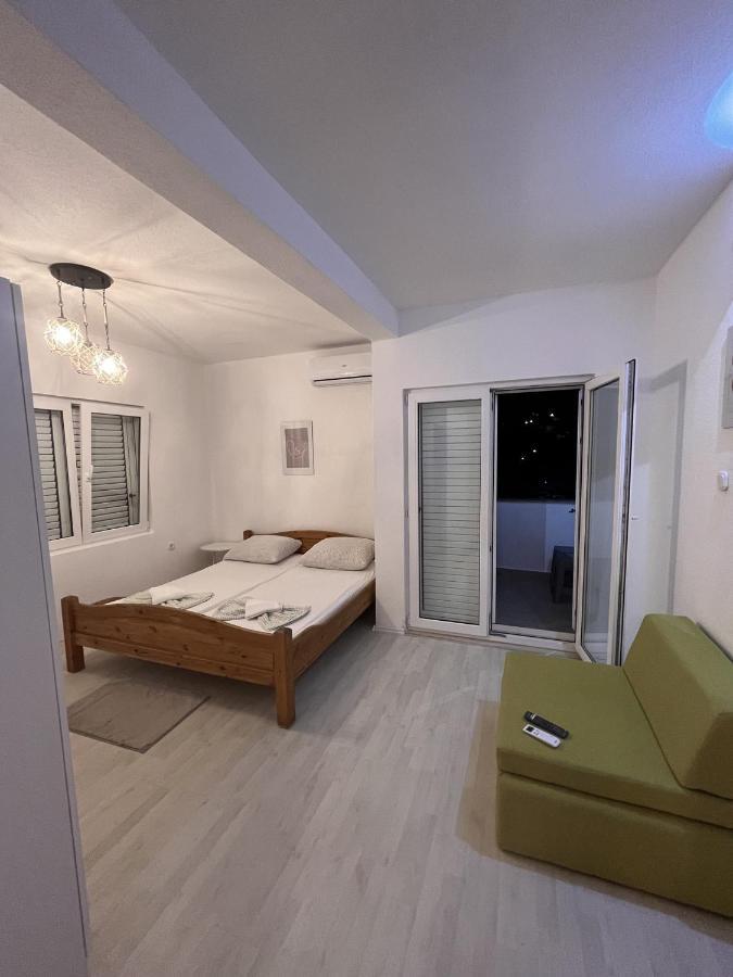 נאום Villa Ljiljana מראה חיצוני תמונה