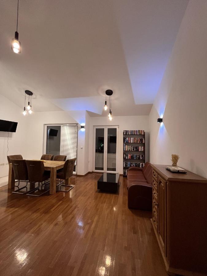 נאום Villa Ljiljana מראה חיצוני תמונה