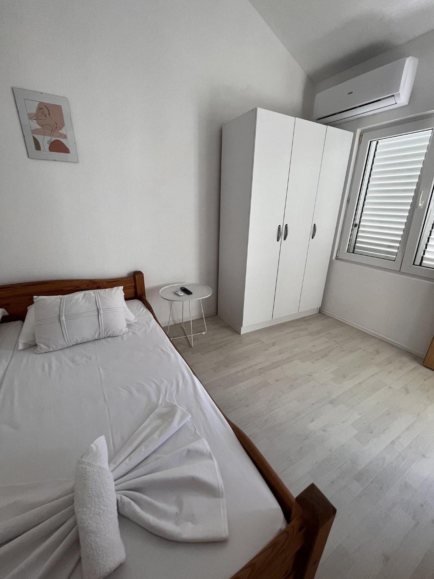 נאום Villa Ljiljana חדר תמונה
