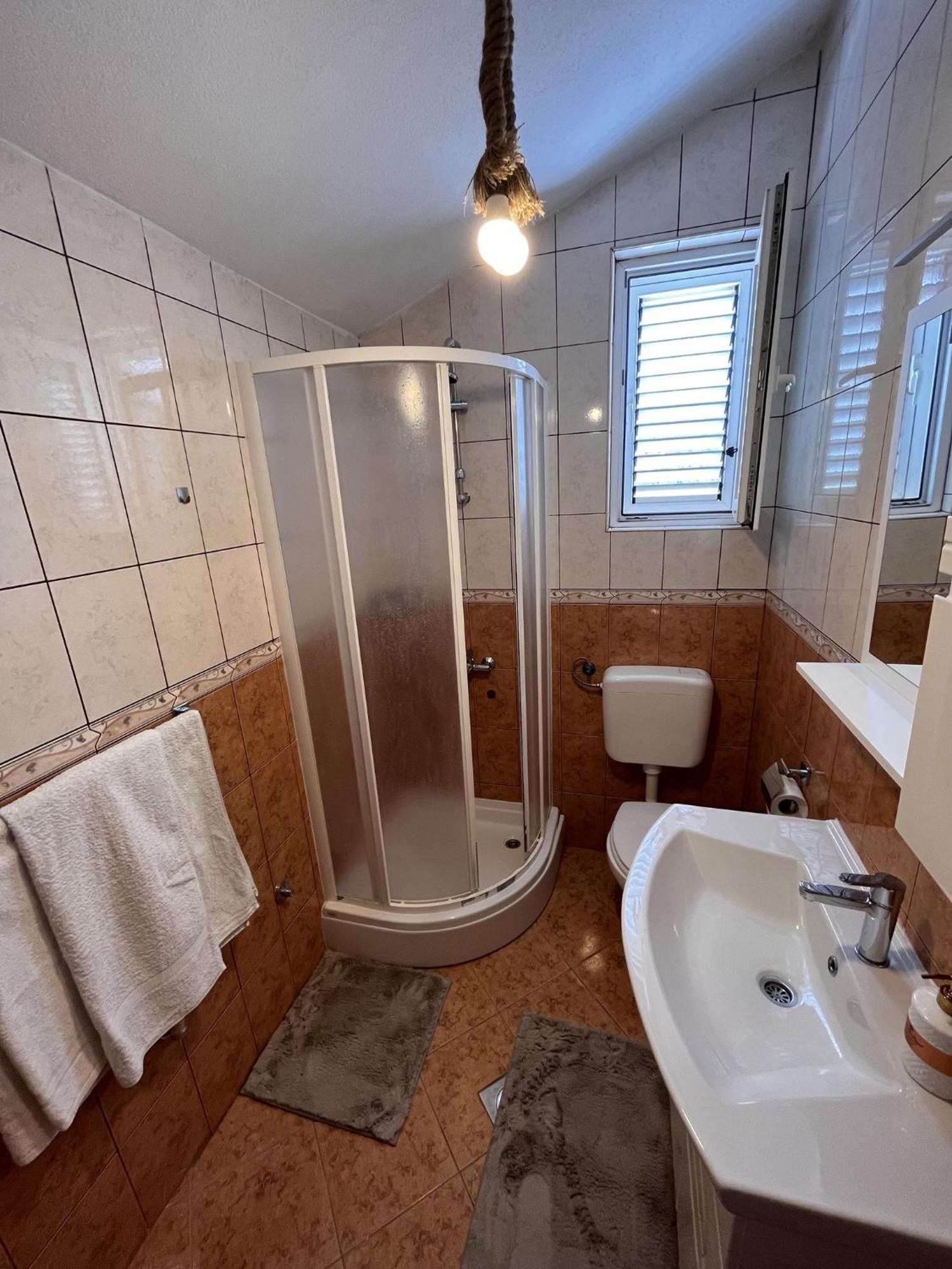 נאום Villa Ljiljana חדר תמונה